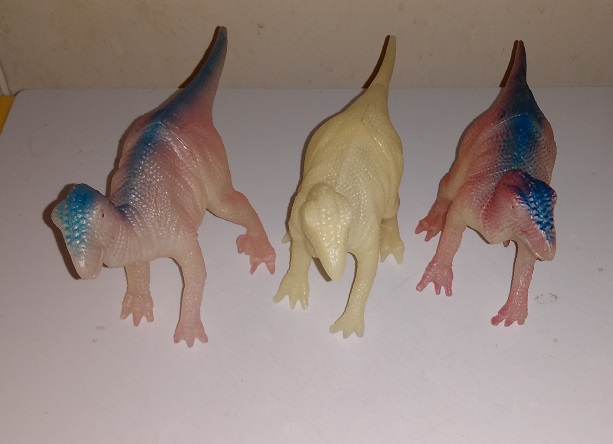 MEDIUM TRANSLUCENT PLANT EATING BIPEDS