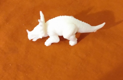SMALL WHITE PAINTABLE STYRACOSAURUS