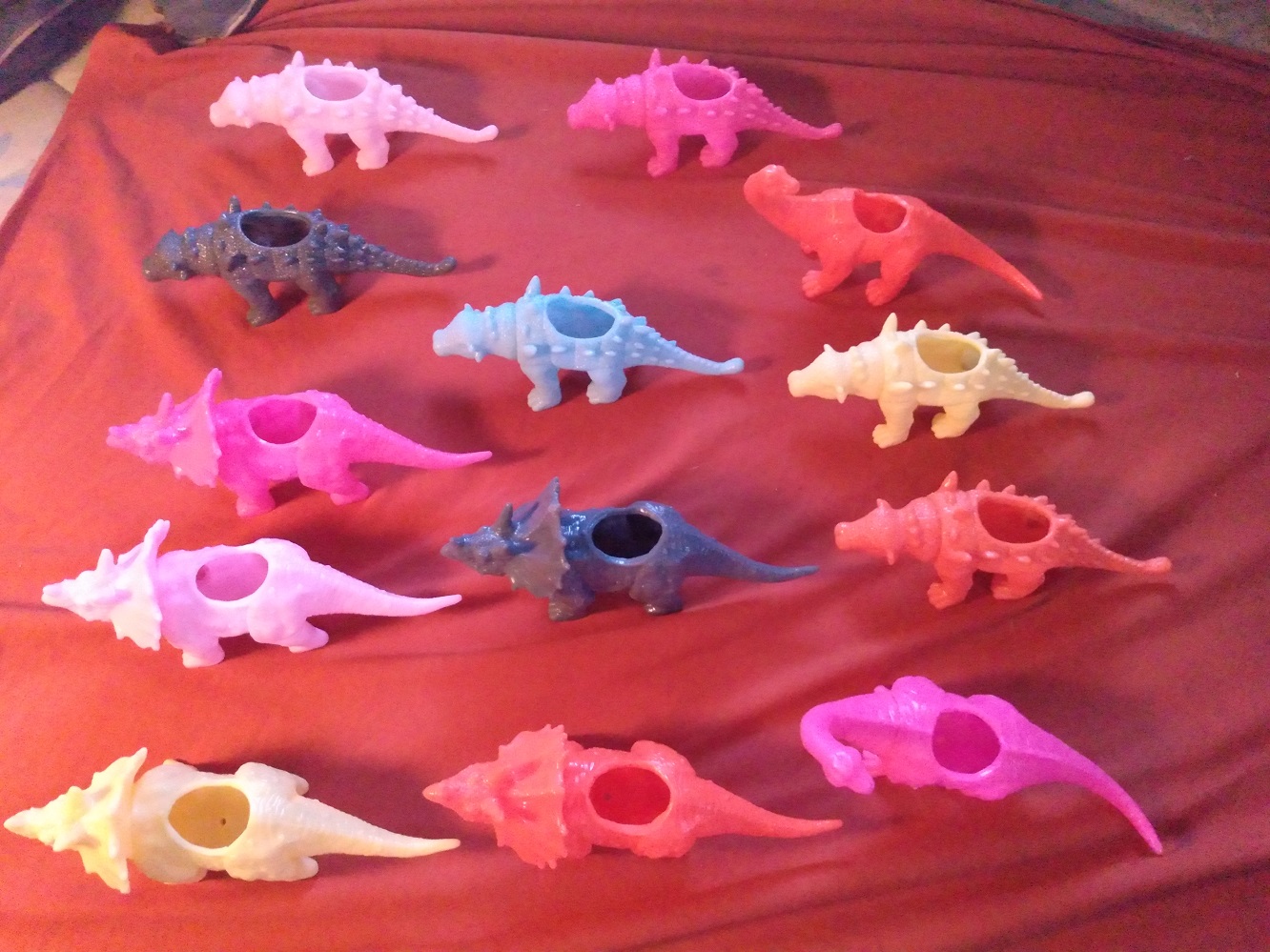 LARGE GROUP OF DINOSAUR PLANTER