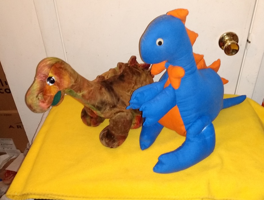 DINOSAUR STUFFED ANIMALS