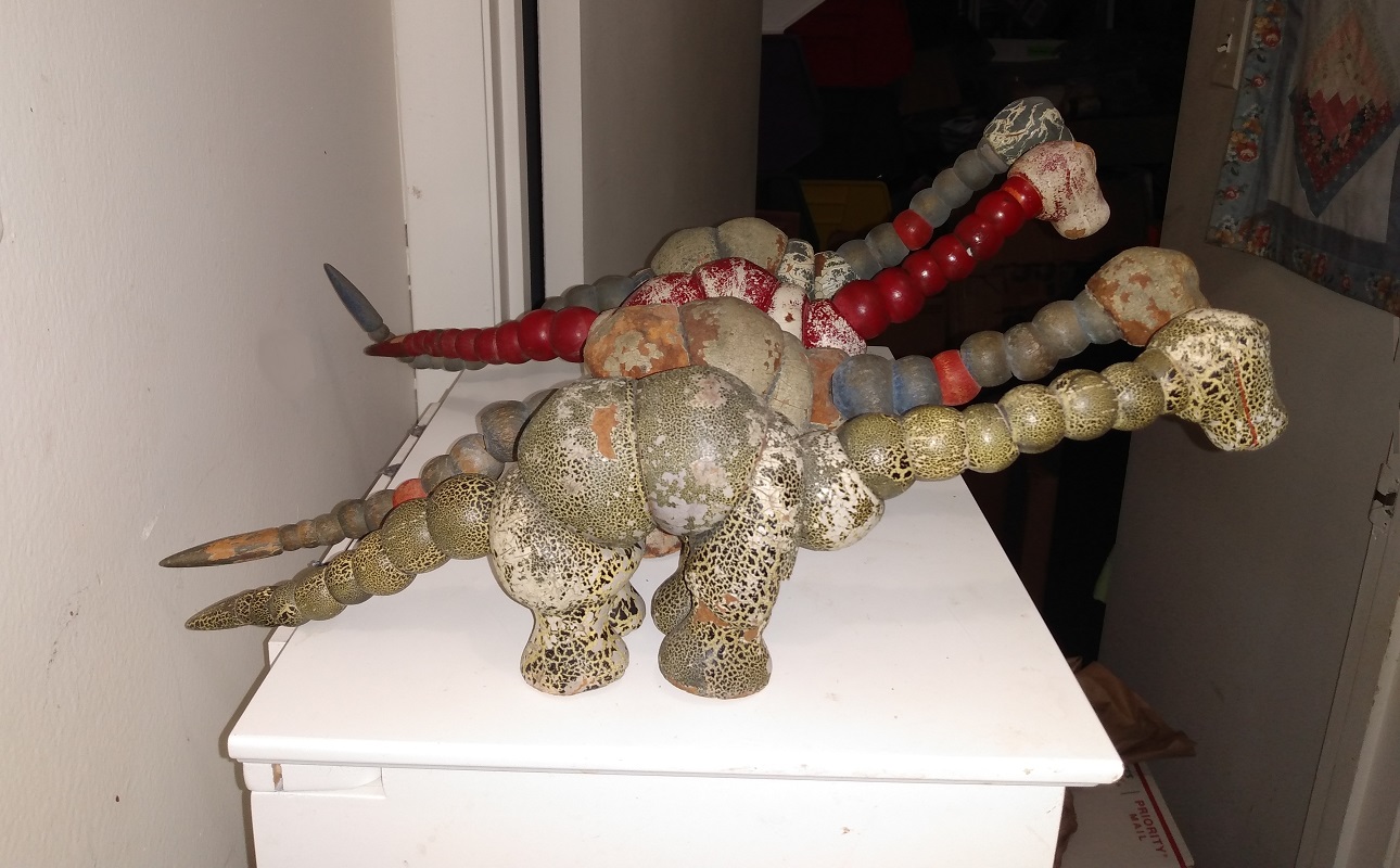 TWISTUM BRONTOSAURUS