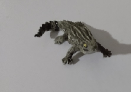 LITTLE PLASTIC CAIMEN