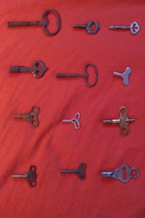 SKELETON KEY SQUARE 11