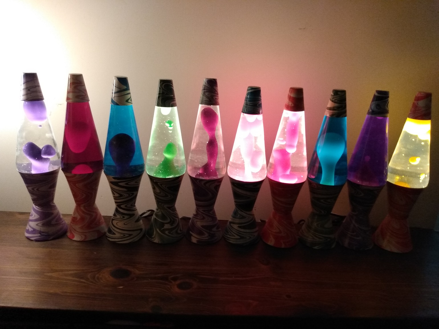 TEN PSYCHEDELIC SWIRL LAVA LAMPS