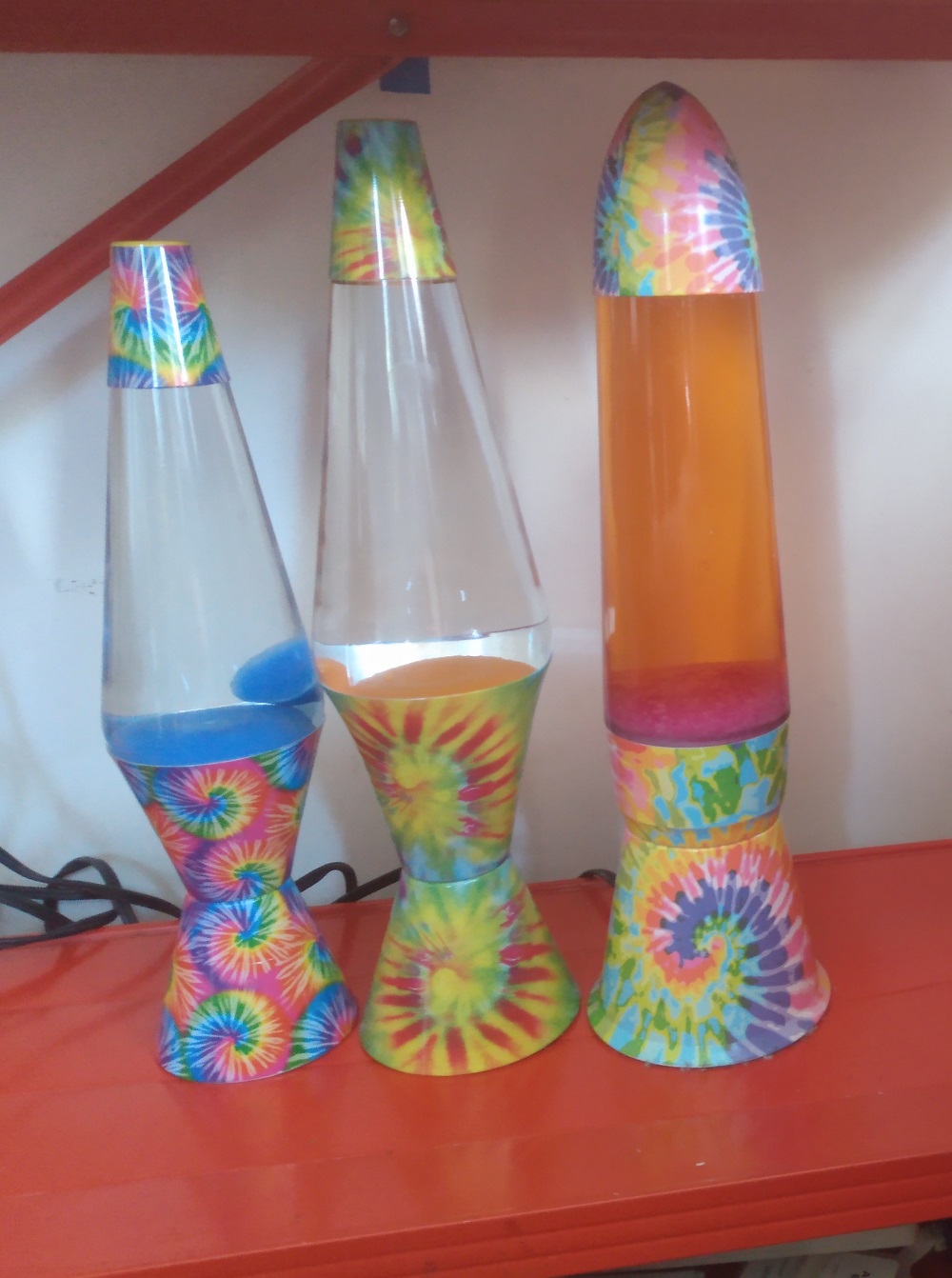 TIE DYE LAVA LAMPS