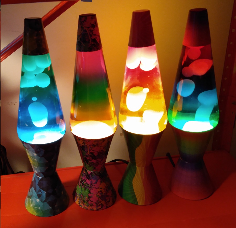 COLORMAX LAVA LAMPS - SEVERAL GLOBES SWITCHED