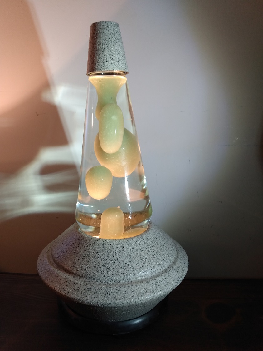 SATURNA LAVA LAMP