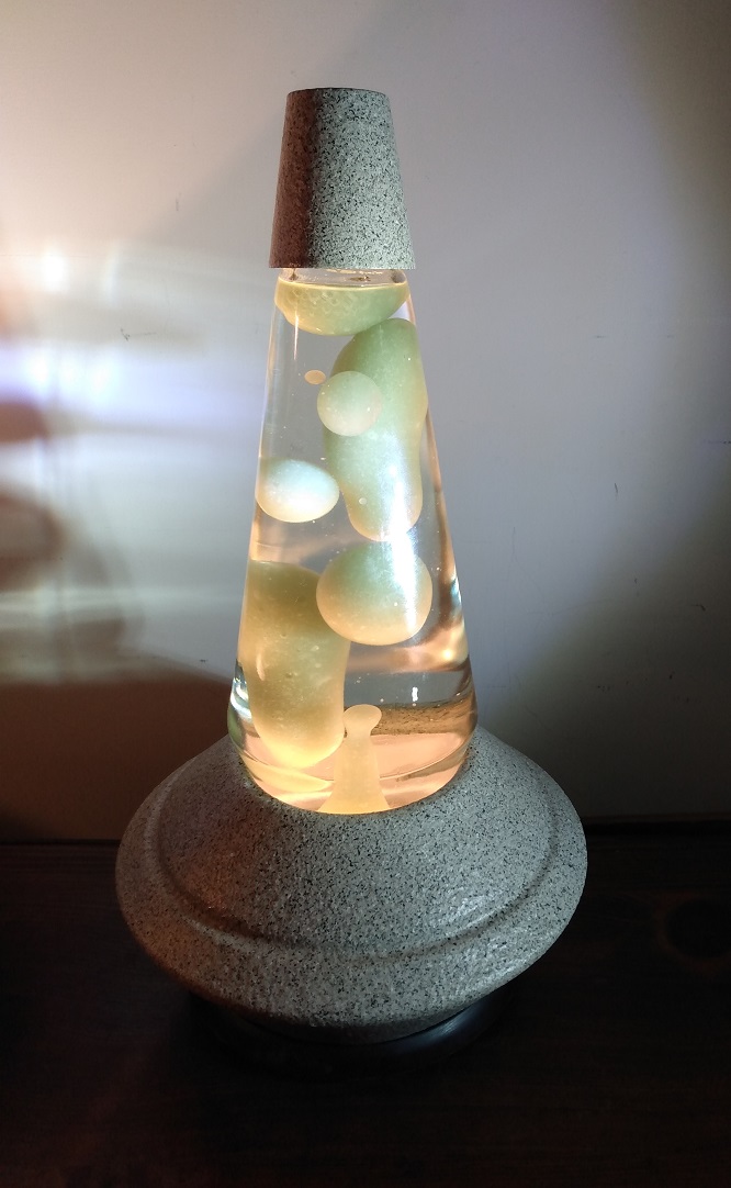 SATURNA LAVA LAMP