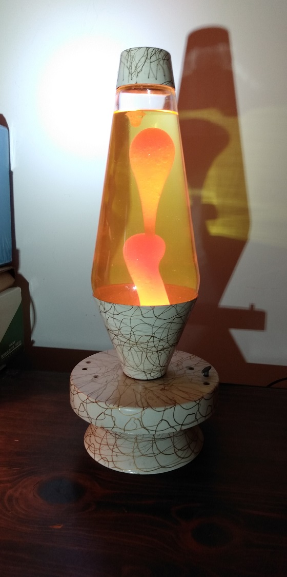 MUSIC BOX LAVA LAMP