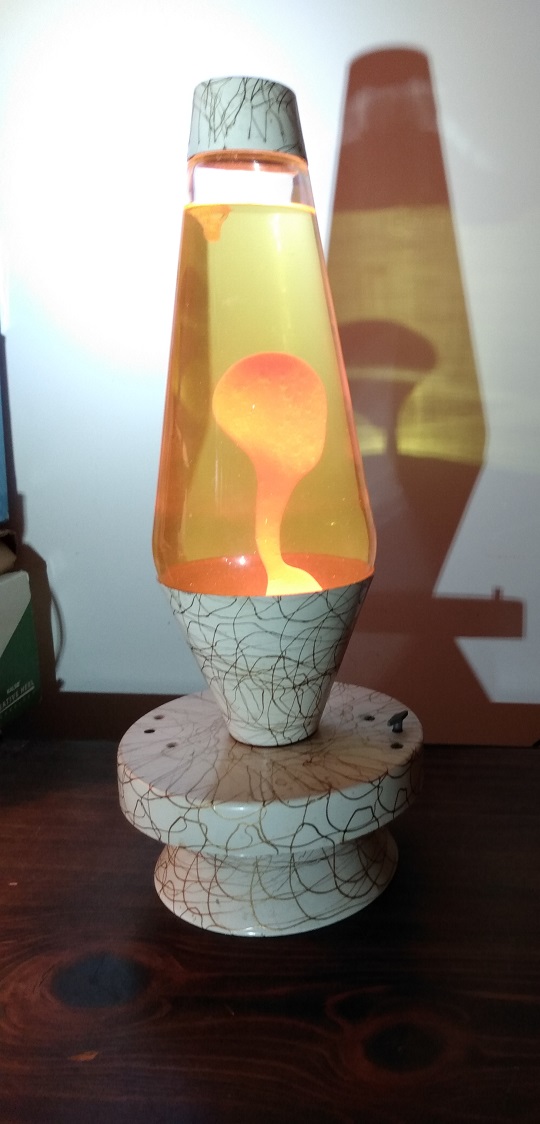 MUSIC BOX LAVA LAMP