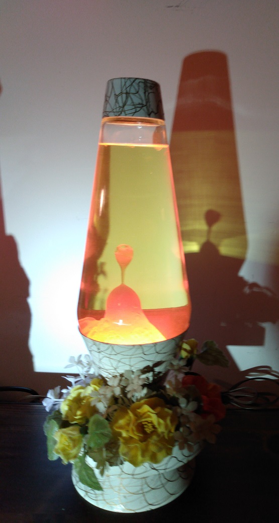 MUSIC BOX LAVA LAMP
