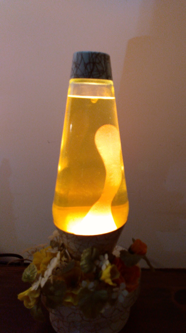 MUSIC BOX LAVA LAMP
