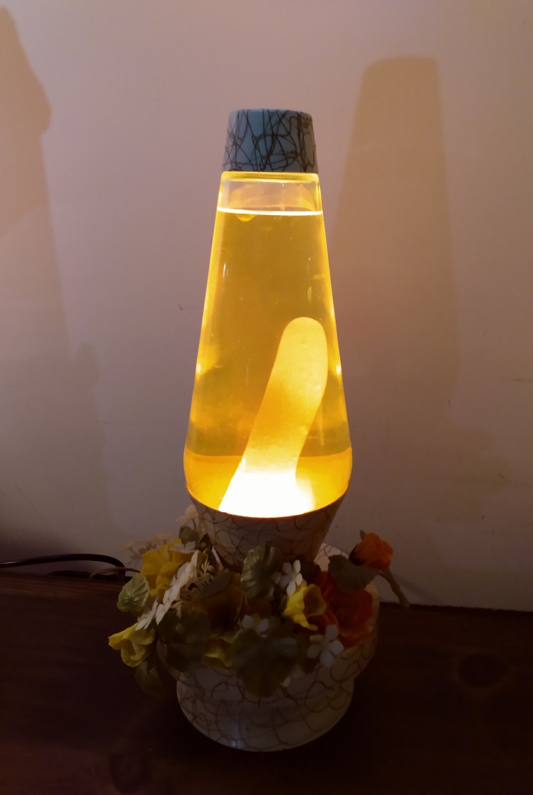 MUSIC BOX LAVA LAMP