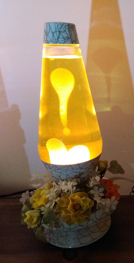 MUSIC BOX LAVA LAMP