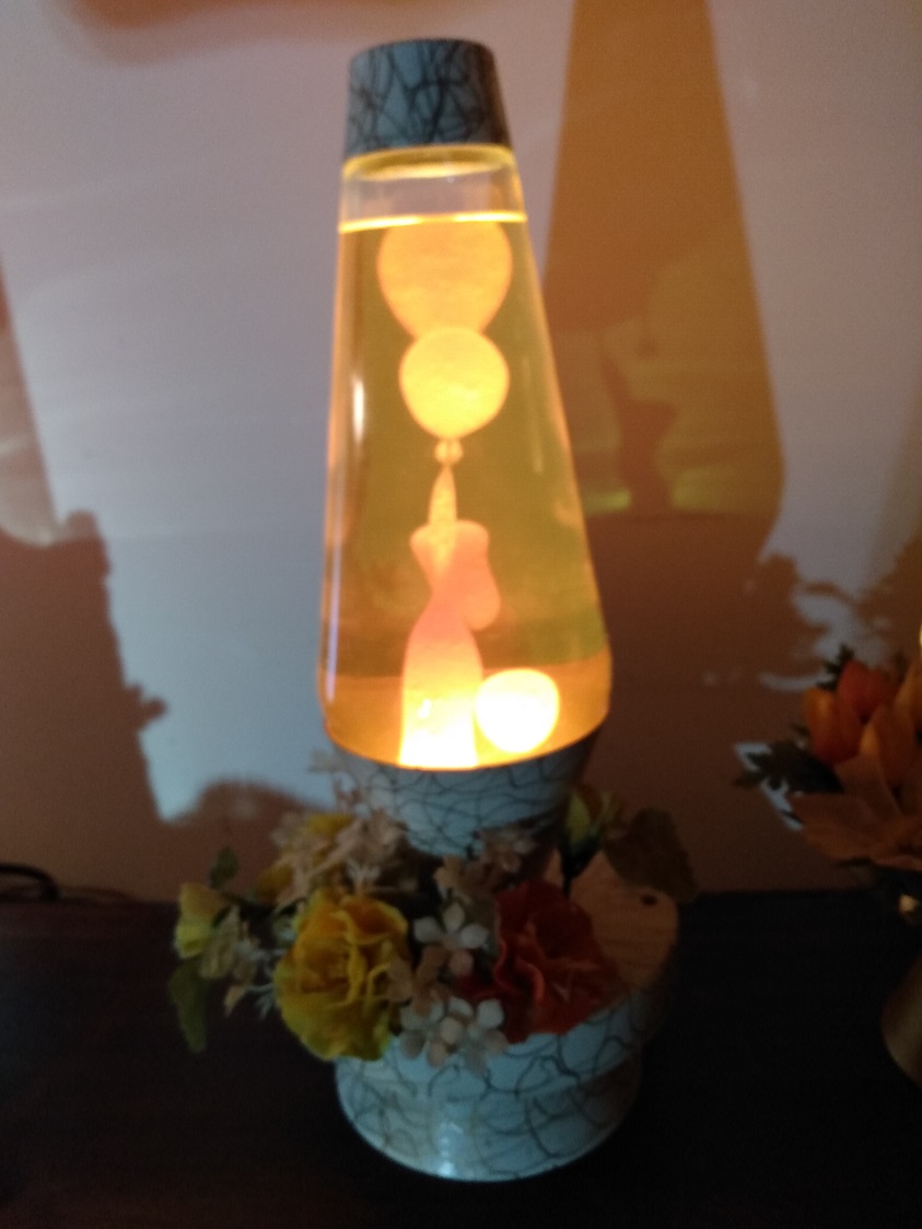 MUSIC BOX LAVA LAMP
