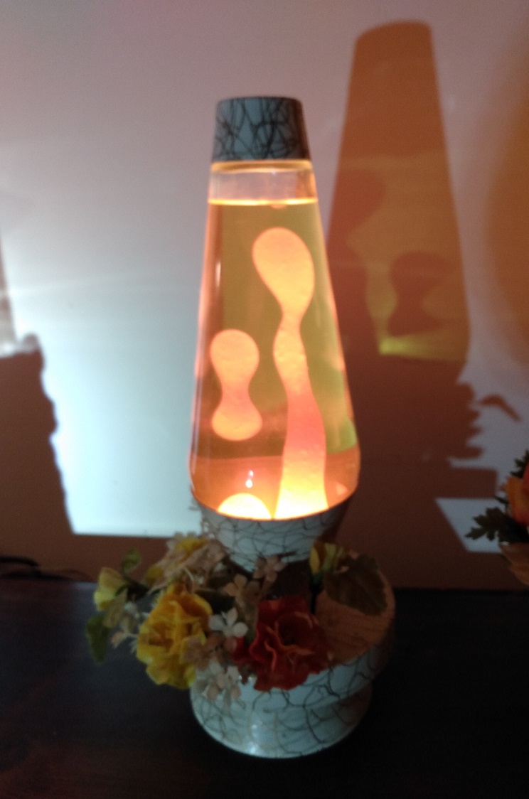 MUSIC BOX LAVA LAMP