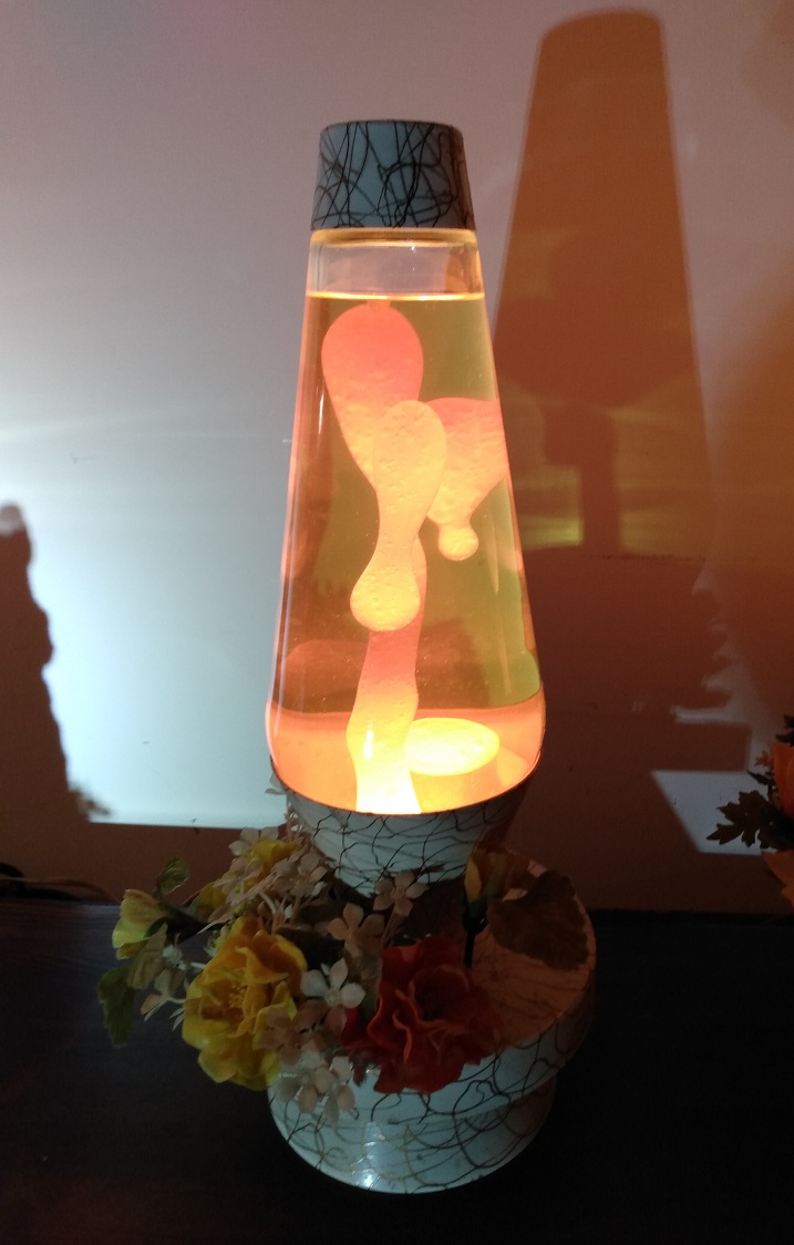 MUSIC BOX LAVA LAMP