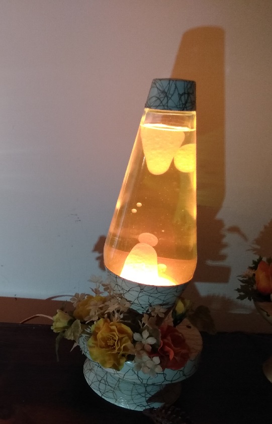 MUSIC BOX LAVA LAMP