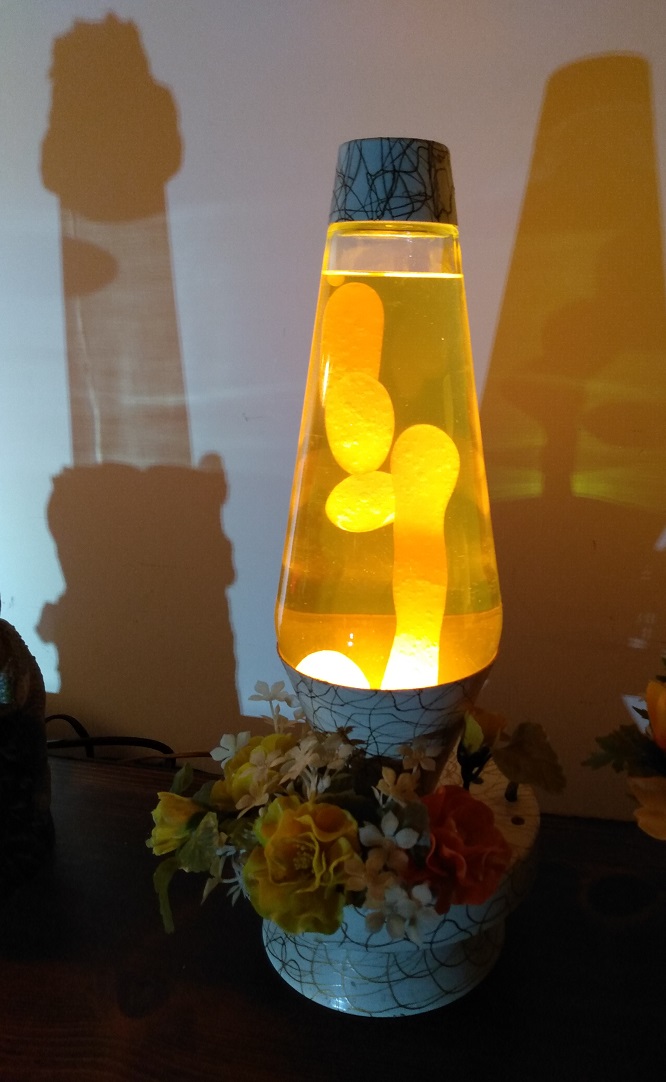 MUSIC BOX LAVA LAMP