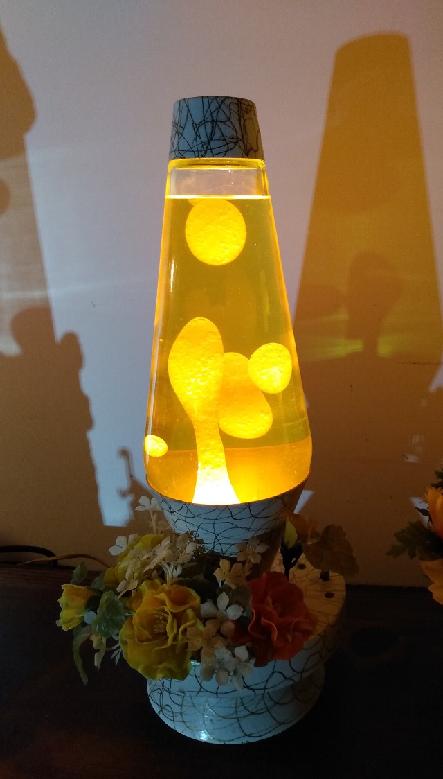 MUSIC BOX LAVA LAMP