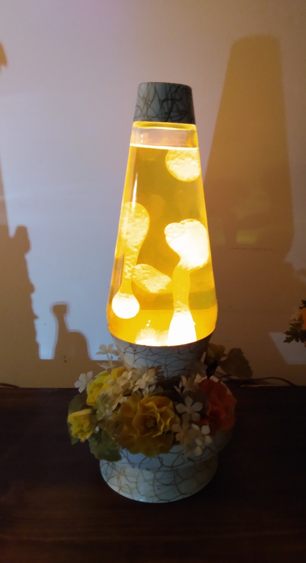 MUSIC BOX LAVA LAMP