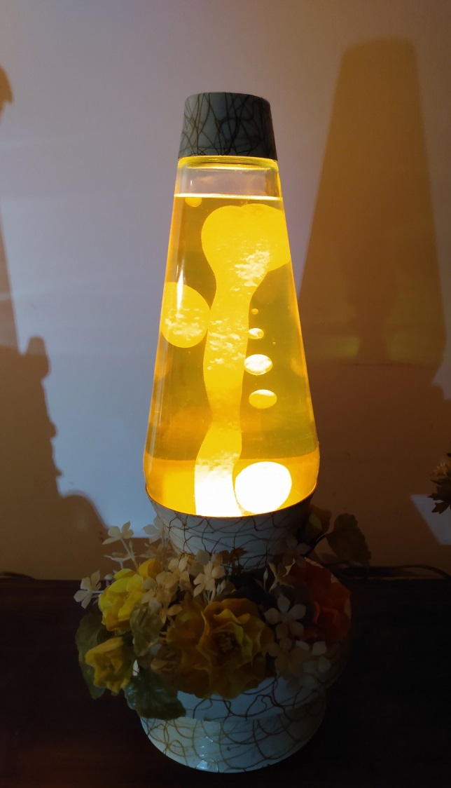 MUSIC BOX LAVA LAMP