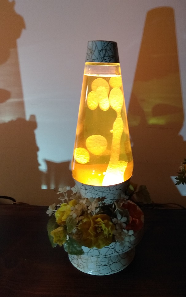 MUSIC BOX LAVA LAMP