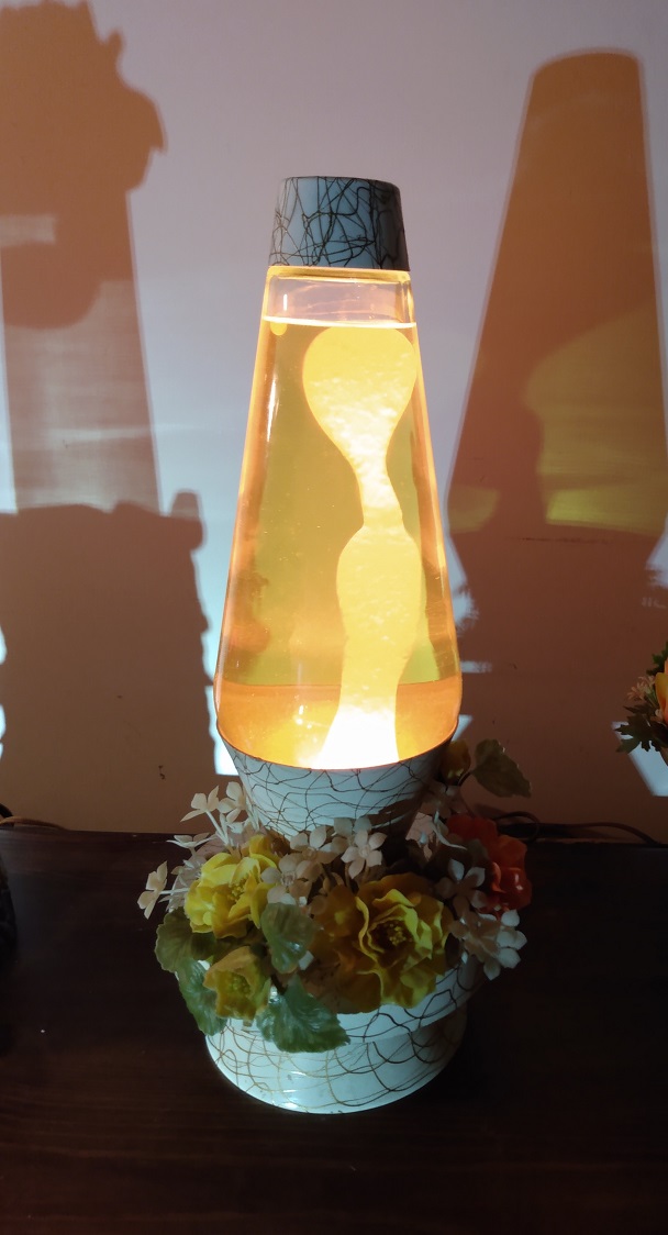 MUSIC BOX LAVA LAMP