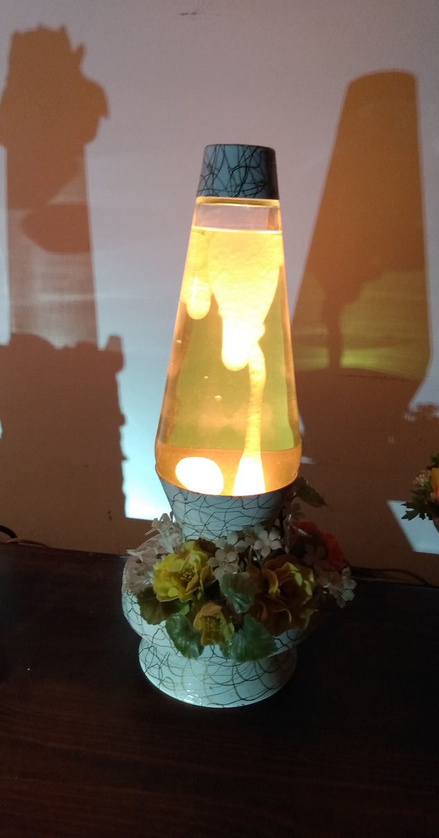 MUSIC BOX LAVA LAMP