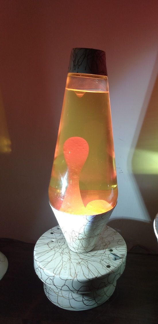 MUSIC BOX LAVA LAMP