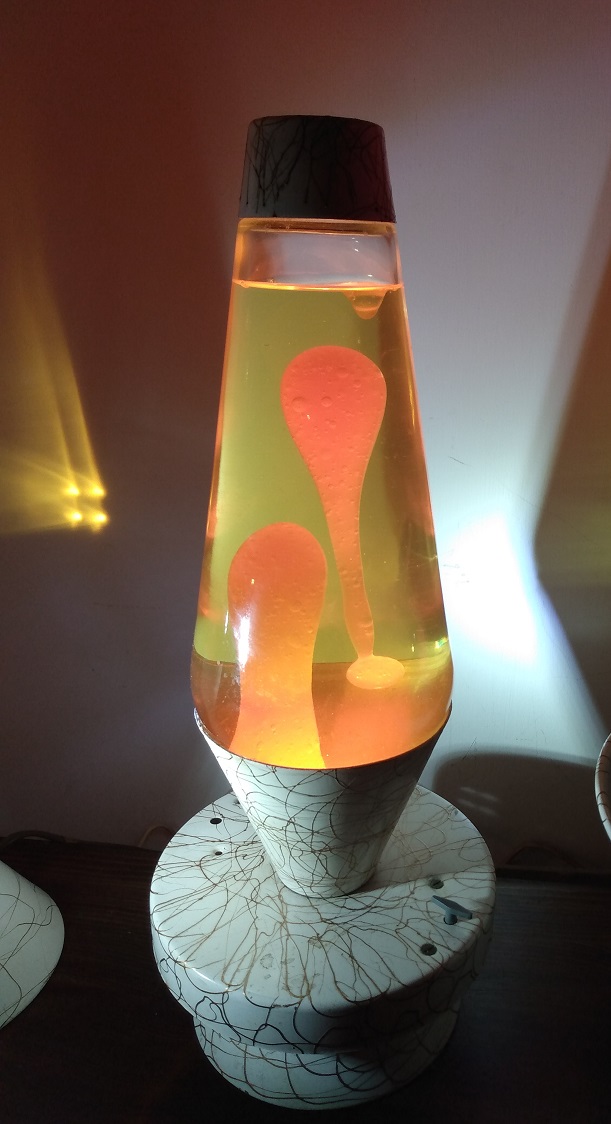 MUSIC BOX LAVA LAMP