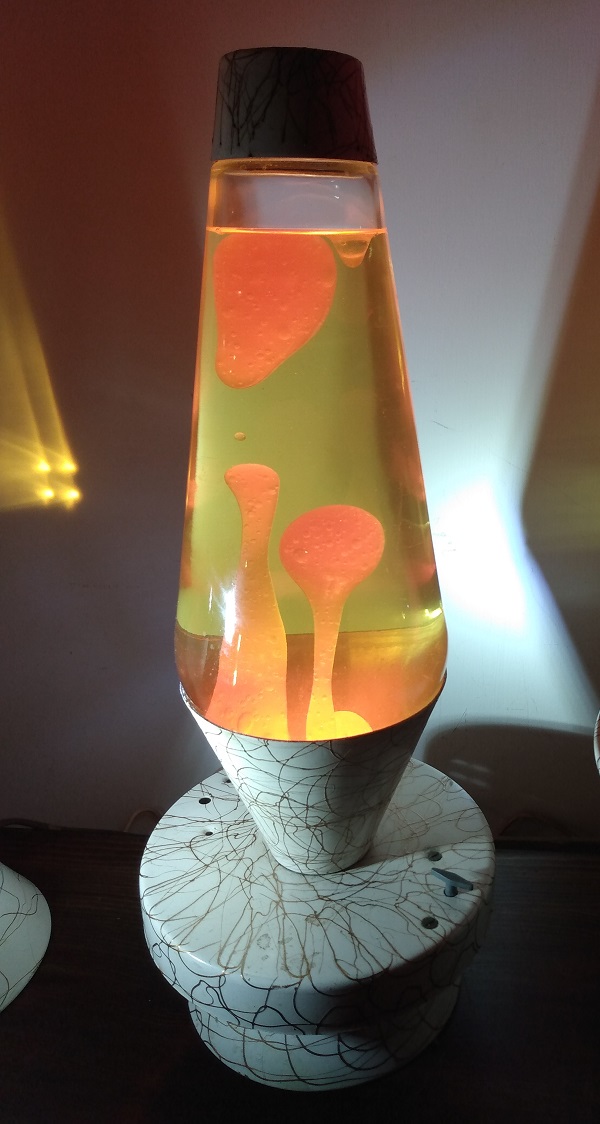 MUSIC BOX LAVA LAMP