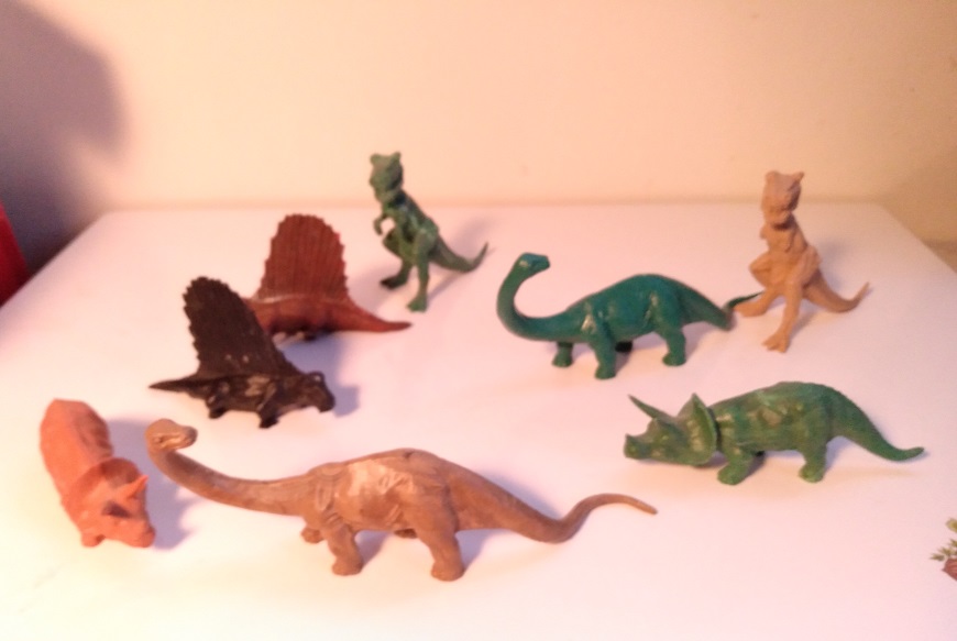EIGHT TIMPO DINOSAURS