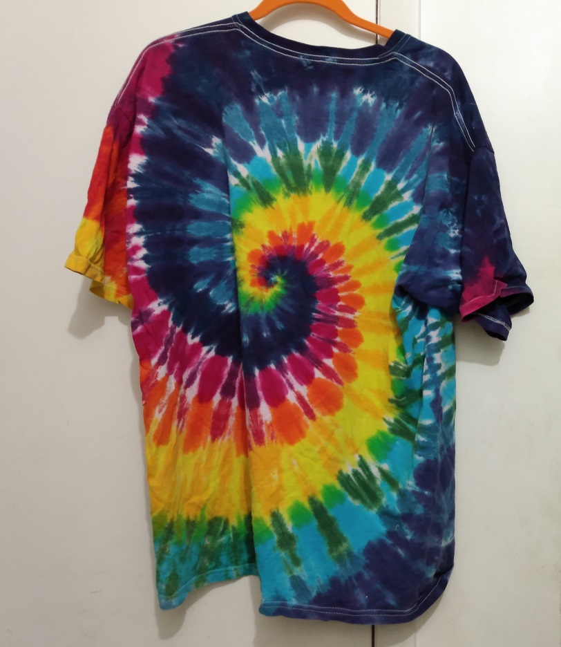 COLORFUL RAINBOW SWIRL TIE DYE SHIRT