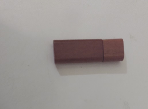 USB WOOD LOOK